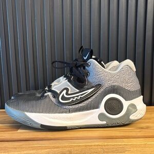 Nike KD Trey 5 Black and Gray Sneakers